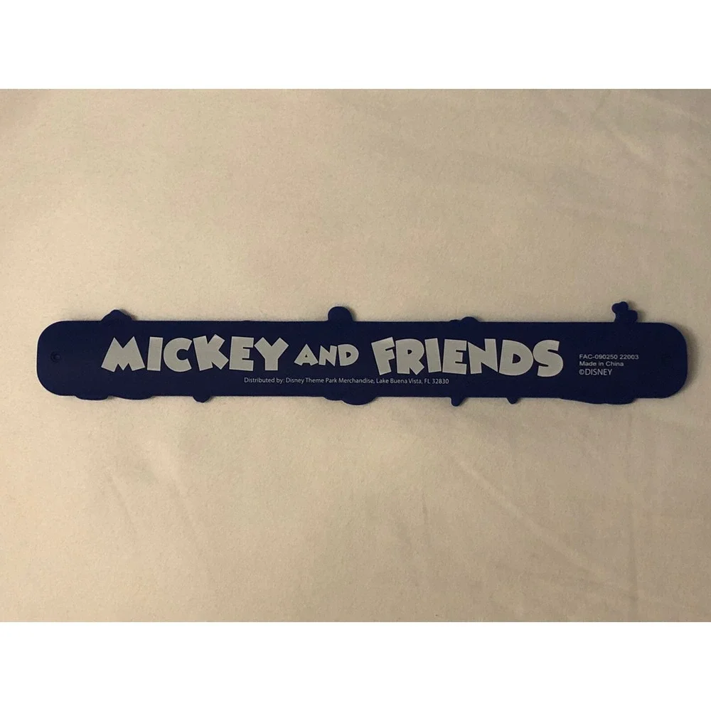 NEW Walt Disney Parks Mickey & Friends Slap Bracelet Minnie Donald Pluto Goofy‎